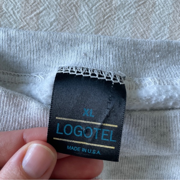 Vintage Novelty Sweatshirt - Picture 2 of 6